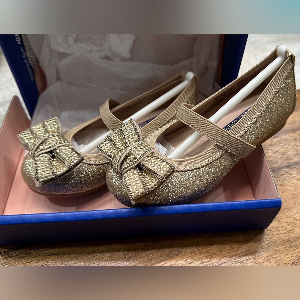 BABY GIRLS STUART WEITZMAN SZ: 6 GOLD BALLERINA FLATS BRAND NEW W/BOX AUTHENTIC